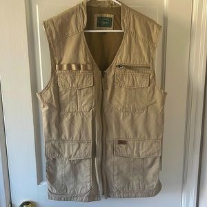 Never worn Bass Fishing Vest